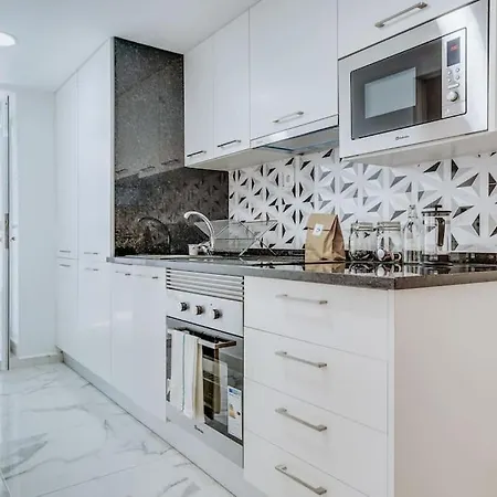 Modern And Cool In The City Center Lisbon