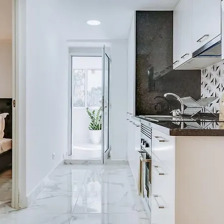 Modern And Cool In The City Center Appartamento *