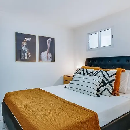 Modern And Cool In The City Center Appartamento